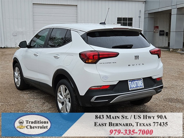 2024 Buick Encore GX Preferred White at Community Kia