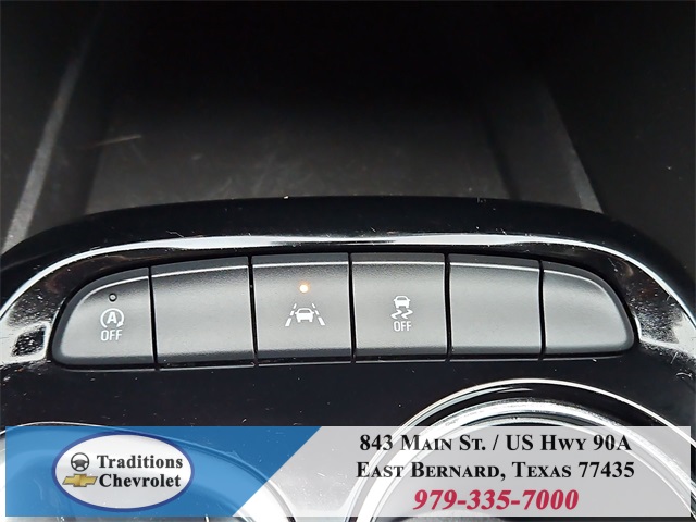 2024 Buick Encore GX Preferred White at Community Kia