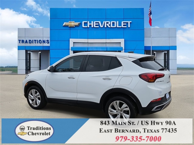 2024 Buick Encore GX Preferred White at Community Kia