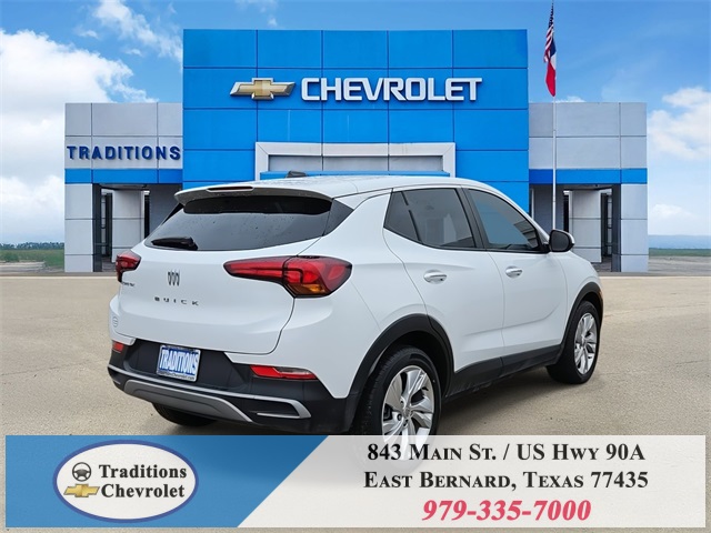 2024 Buick Encore GX Preferred White at Community Kia