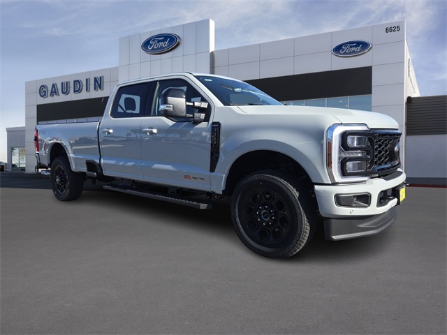 2025 Ford F-250 Super Duty Lariat's photo