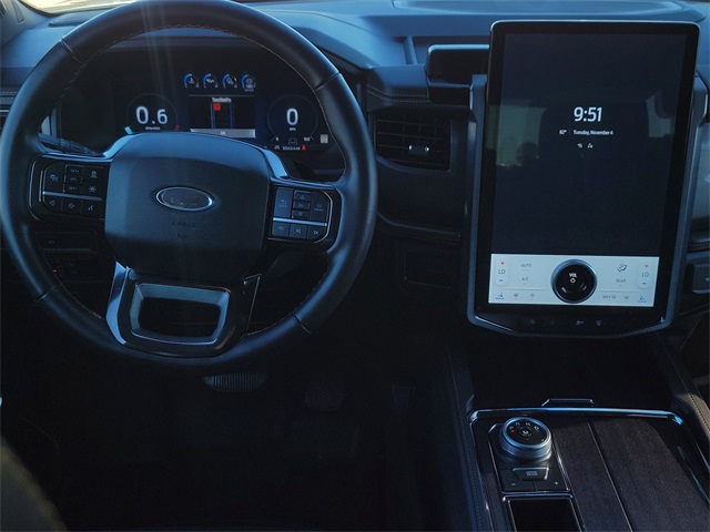 2024 Ford Expedition Platinum - 10