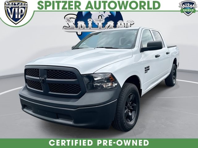 Bright White Clearcoat 2021 RAM 1500 Classic Tradesman Crew Cab 4WD Pickup Truck Four-Wheel Drive 8-Speed Automatic