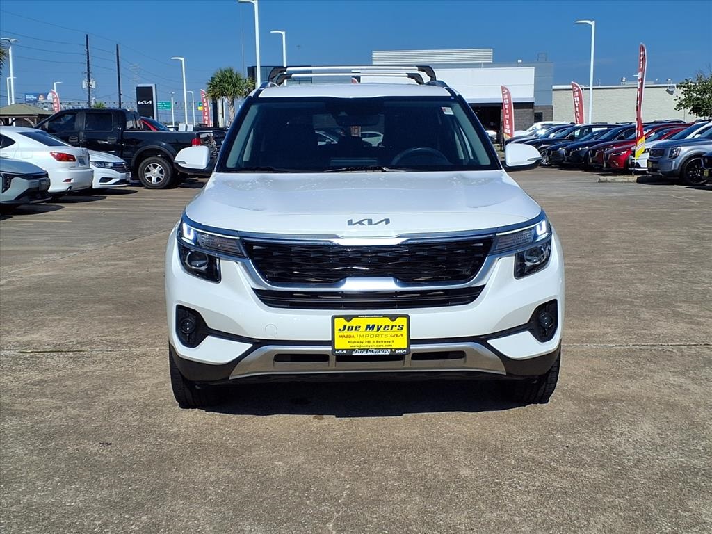 2023 Kia Seltos S White at Joe Myers Mazda Kia