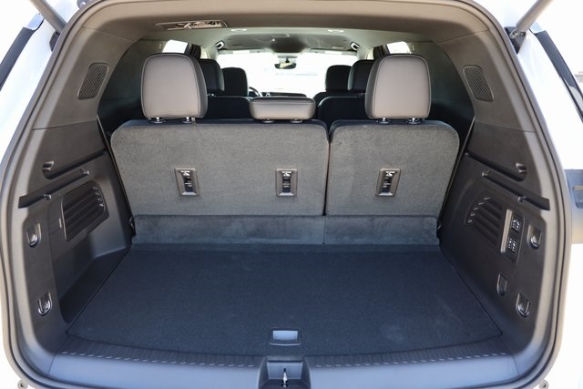 2026 Chevrolet Traverse High Country White at Monument Chevrolet