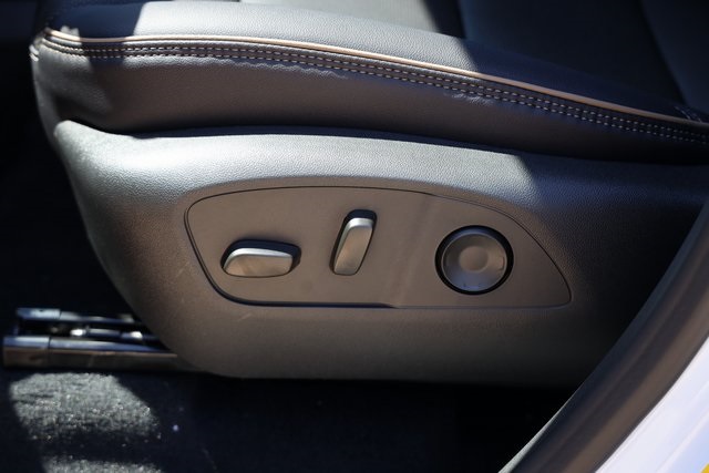 2026 Chevrolet Traverse High Country White at Monument Chevrolet