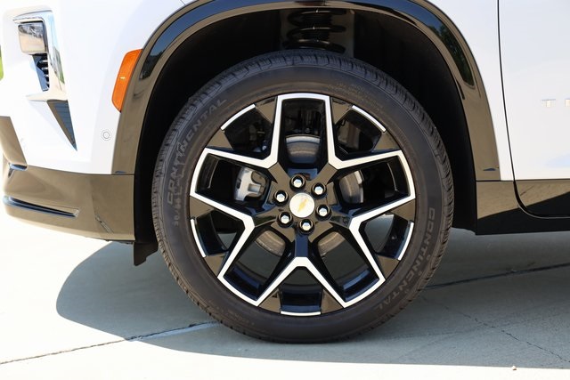 2026 Chevrolet Traverse High Country White at Monument Chevrolet