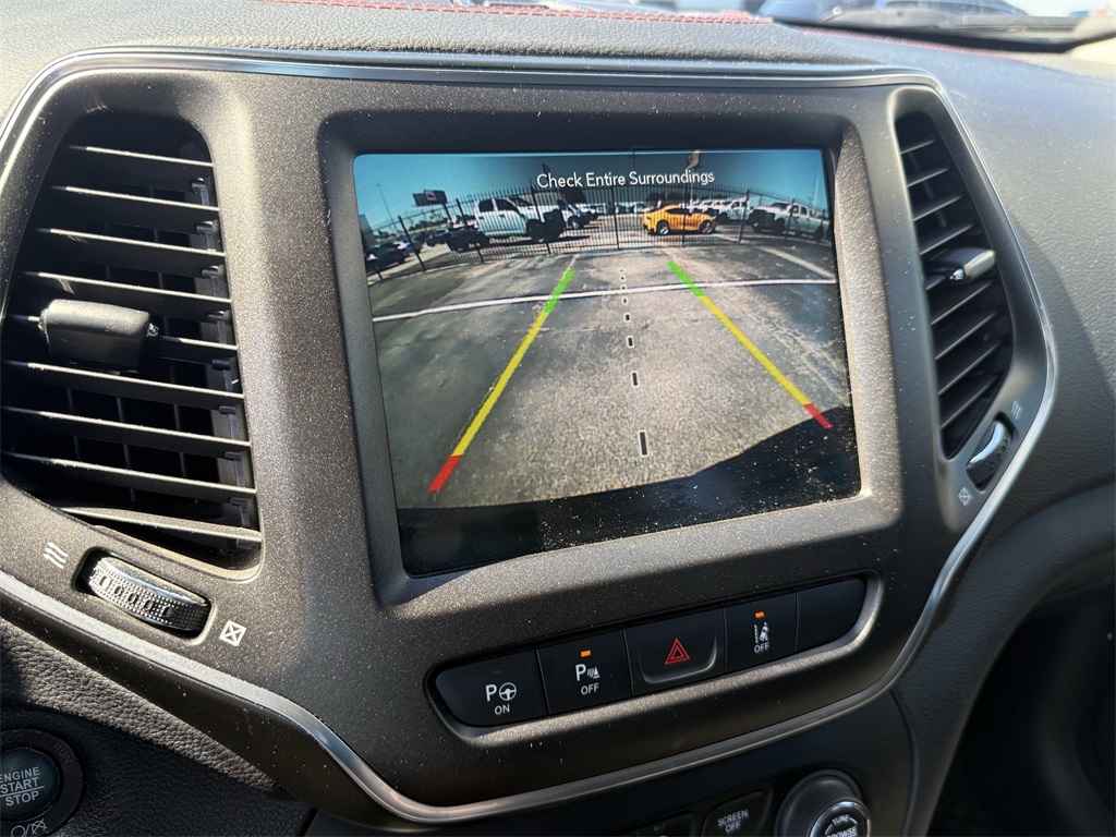 2019 Jeep Cherokee Trailhawk Gray at Durrett Motor Company