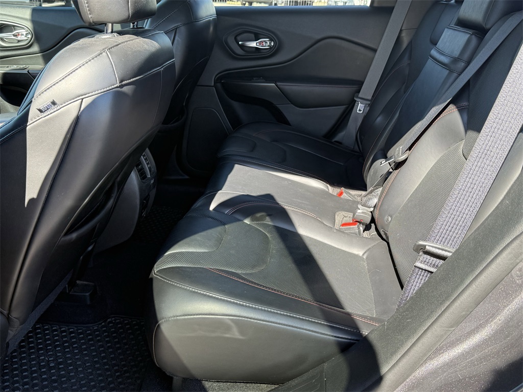 2019 Jeep Cherokee Trailhawk Gray at Durrett Motor Company