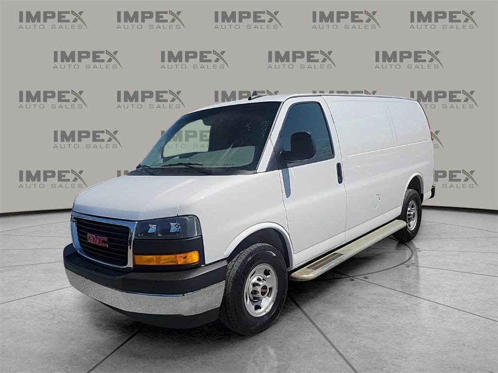 2023 GMC Savana 2500 Work Van's photo