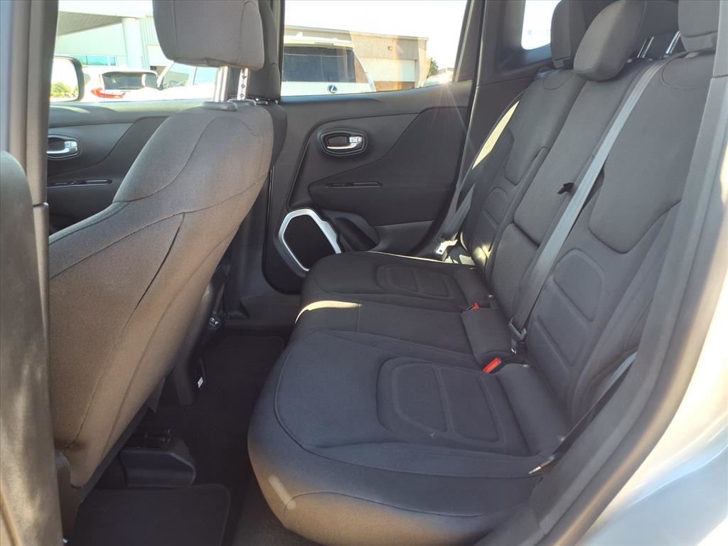 2018 Jeep Renegade Latitude Silver at Durrett Motor Company