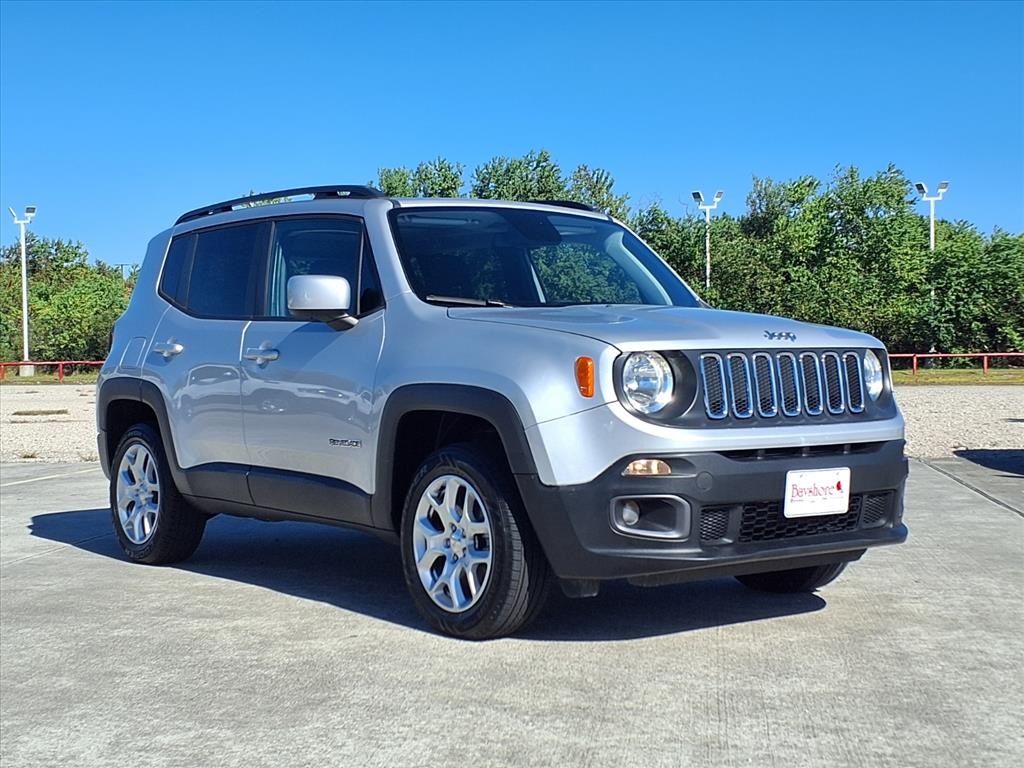 2018 Jeep Renegade Latitude Silver at Durrett Motor Company