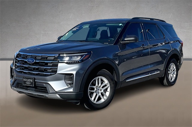 2025 Ford Explorer Active AWD