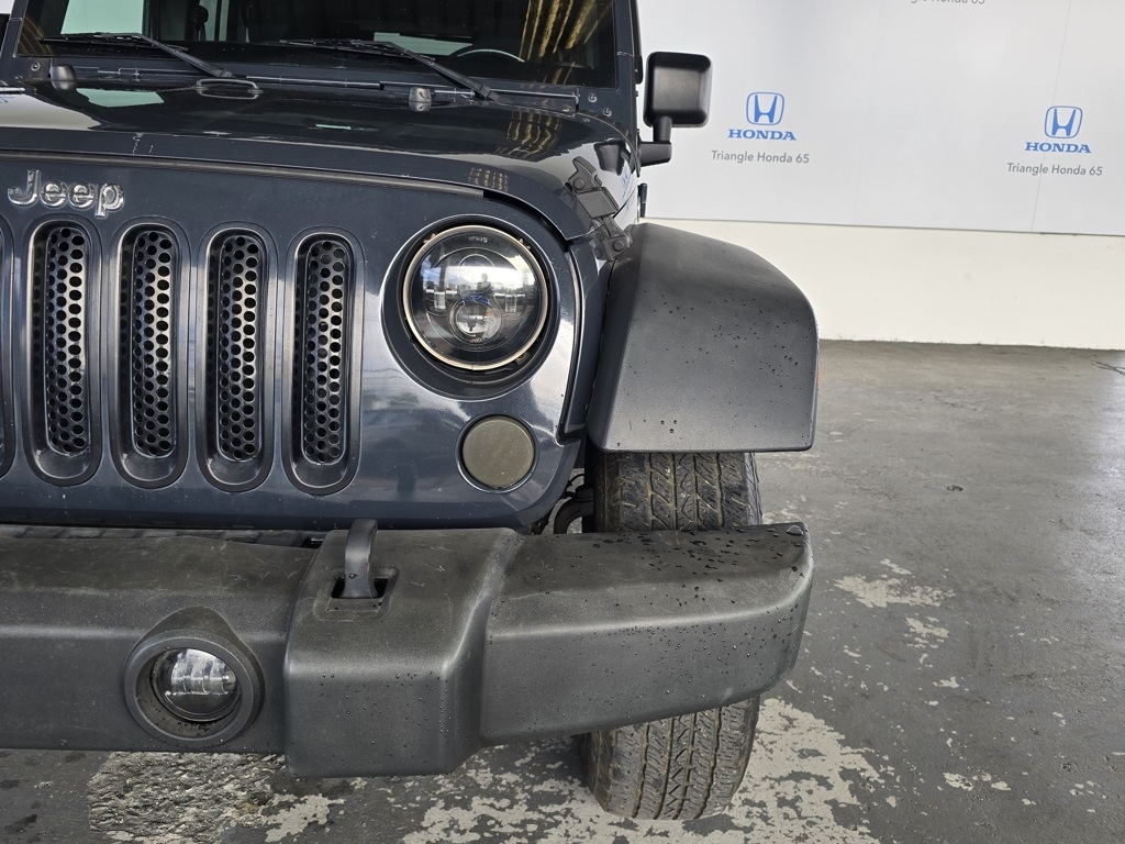 Thumbnail: 2018 Jeep Wrangler - 25