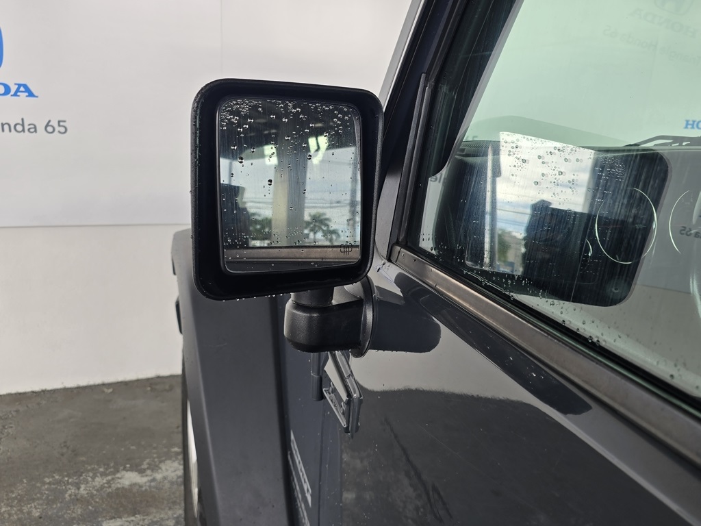 Thumbnail: 2018 Jeep Wrangler - 31