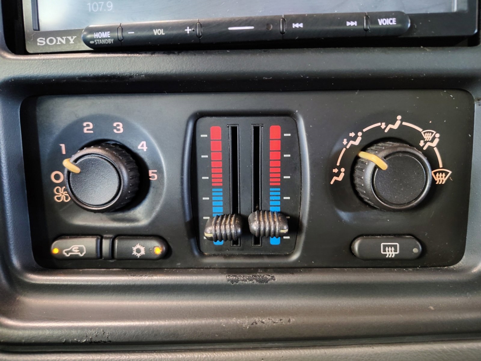 Used Car 2005 Chevrolet Tahoe  Z71 For Sale Under $10,000 In San Antonio, Texas