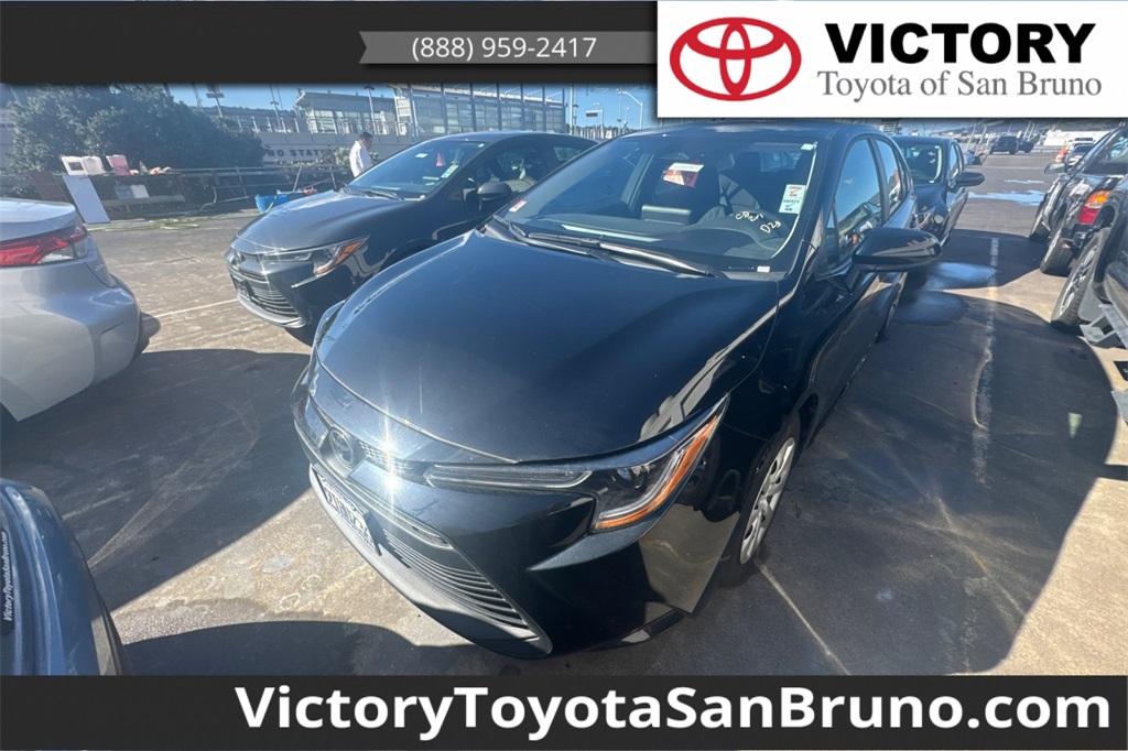 2025 Toyota Corolla LE FWD