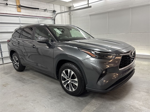 2024 Toyota Highlander XLE