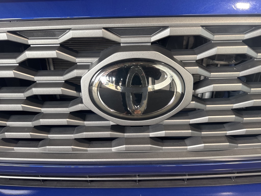 Thumbnail: 2023 Toyota Tacoma - 15