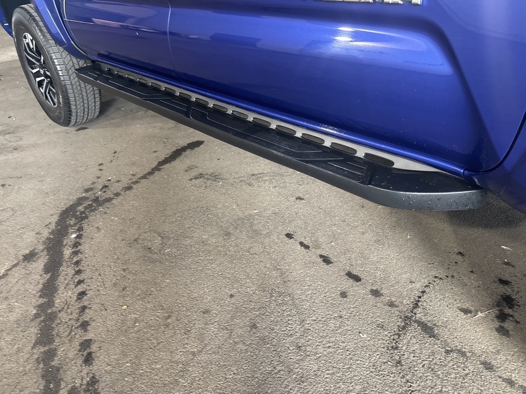 Thumbnail: 2023 Toyota Tacoma - 8