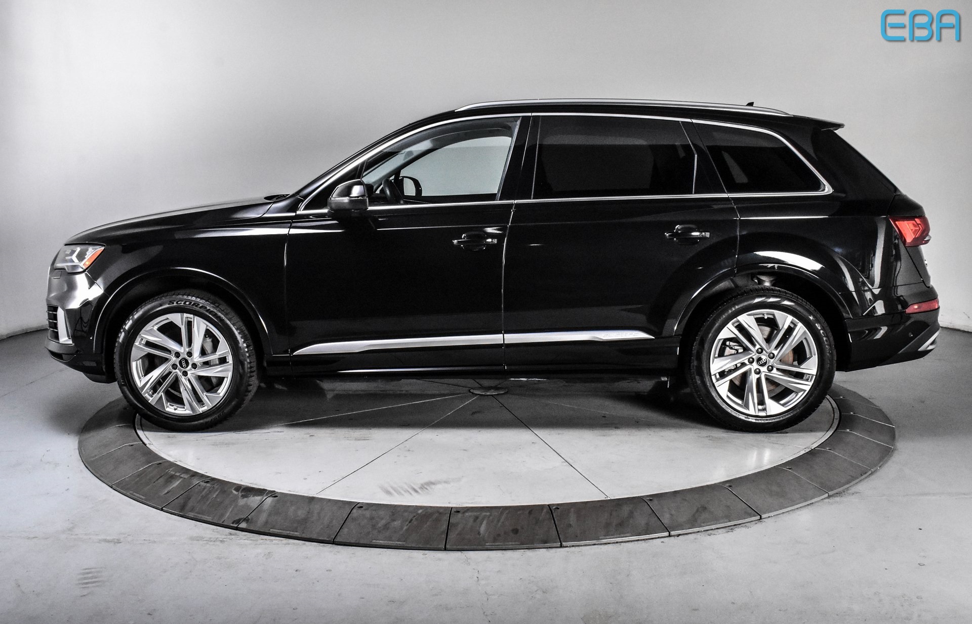 2022 Audi Q7 55 Premium Plus photo 3