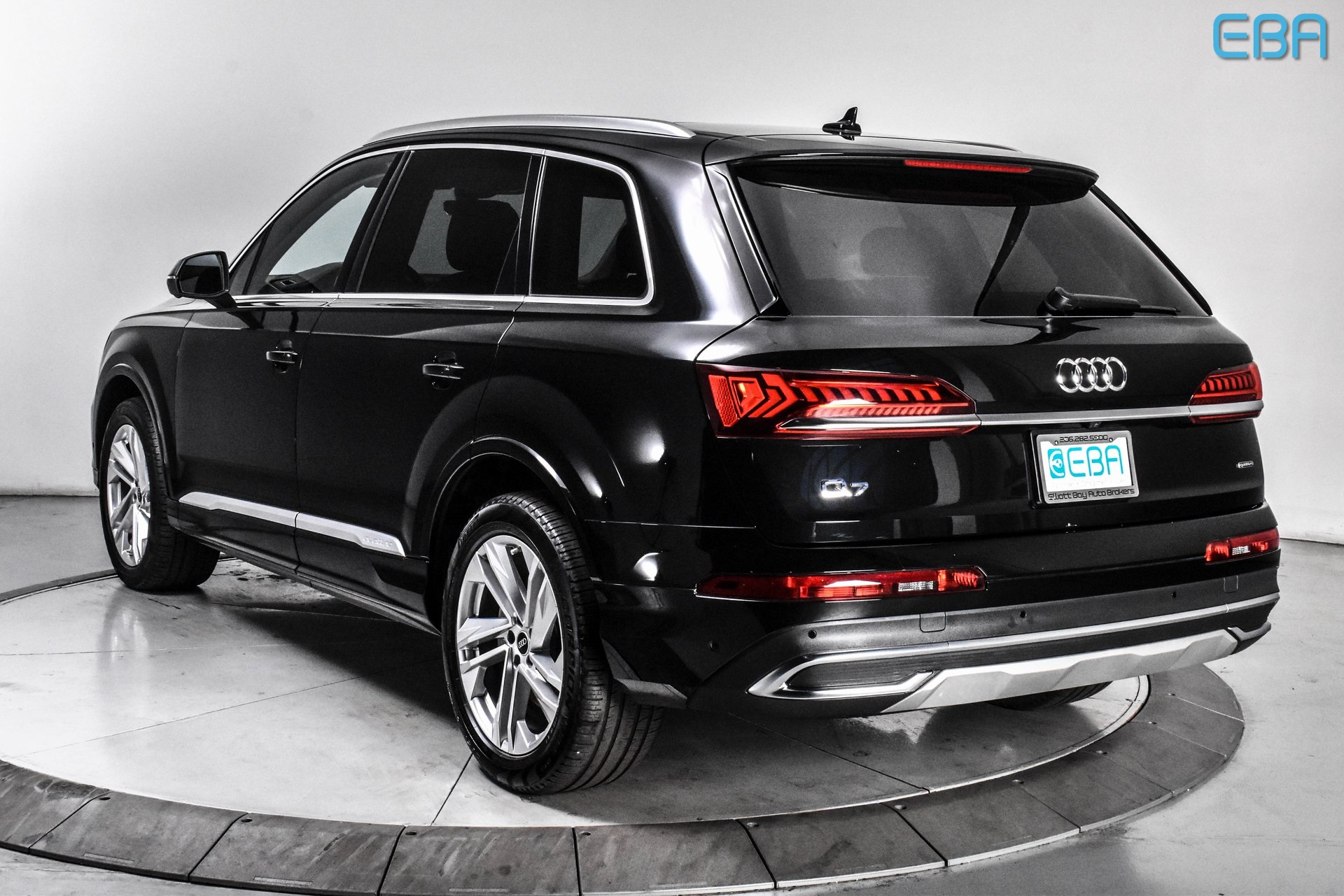 2022 Audi Q7 55 Premium Plus photo 4