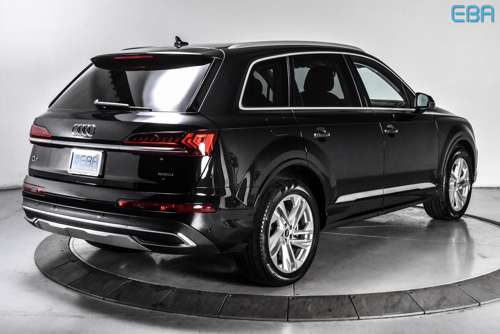 2022 Audi Q7 55 Premium Plus photo 6