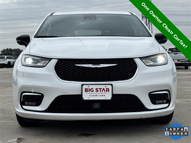 2024 Chrysler Pacifica Touring L - 3