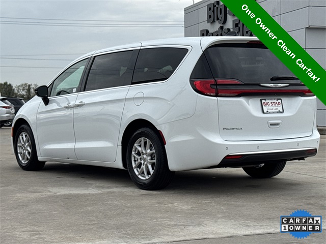 2024 Chrysler Pacifica Touring L - 7