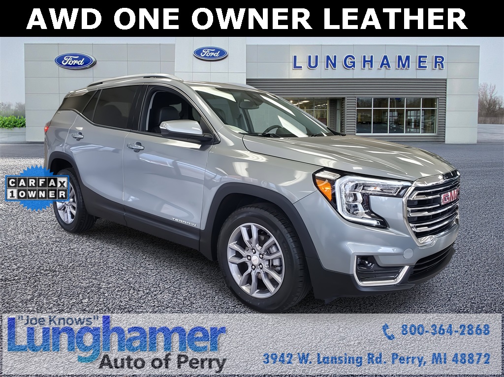 2024 GMC Terrain SLT's photo