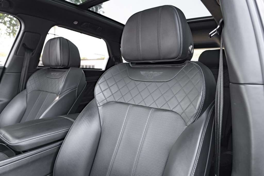 2018 Bentley Bentayga W12 - Photo 14