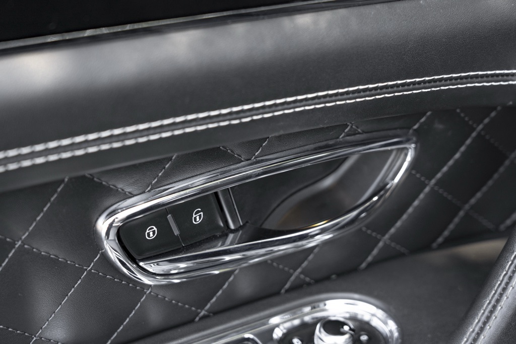 2018 Bentley Bentayga W12 - Photo 19