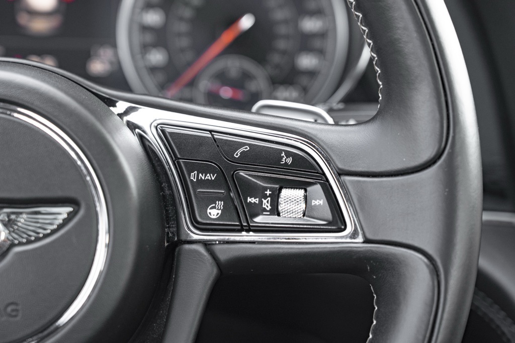 2018 Bentley Bentayga W12 - Photo 24