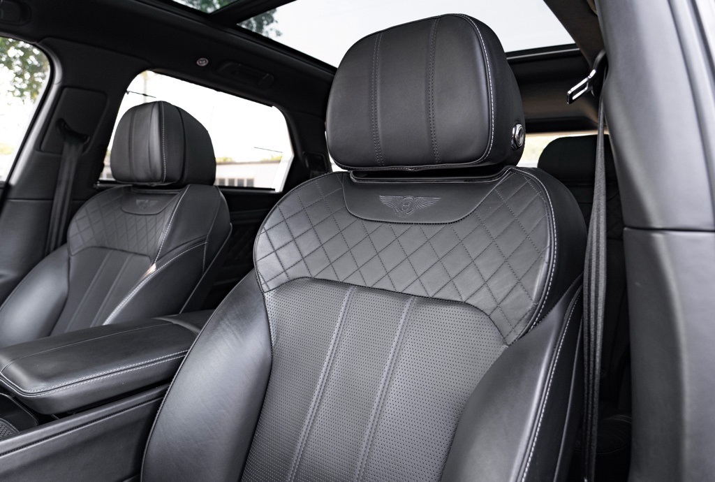 2018 Bentley Bentayga W12 - Photo 3