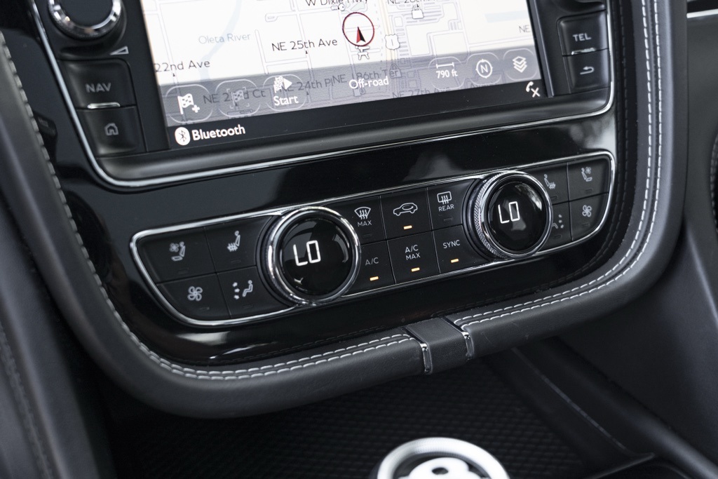 2018 Bentley Bentayga W12 - Photo 32