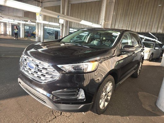 2024 Ford Edge Titanium's photo