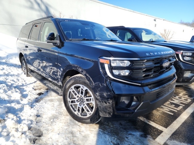 2025 Ford Expedition MAX Active 4WD