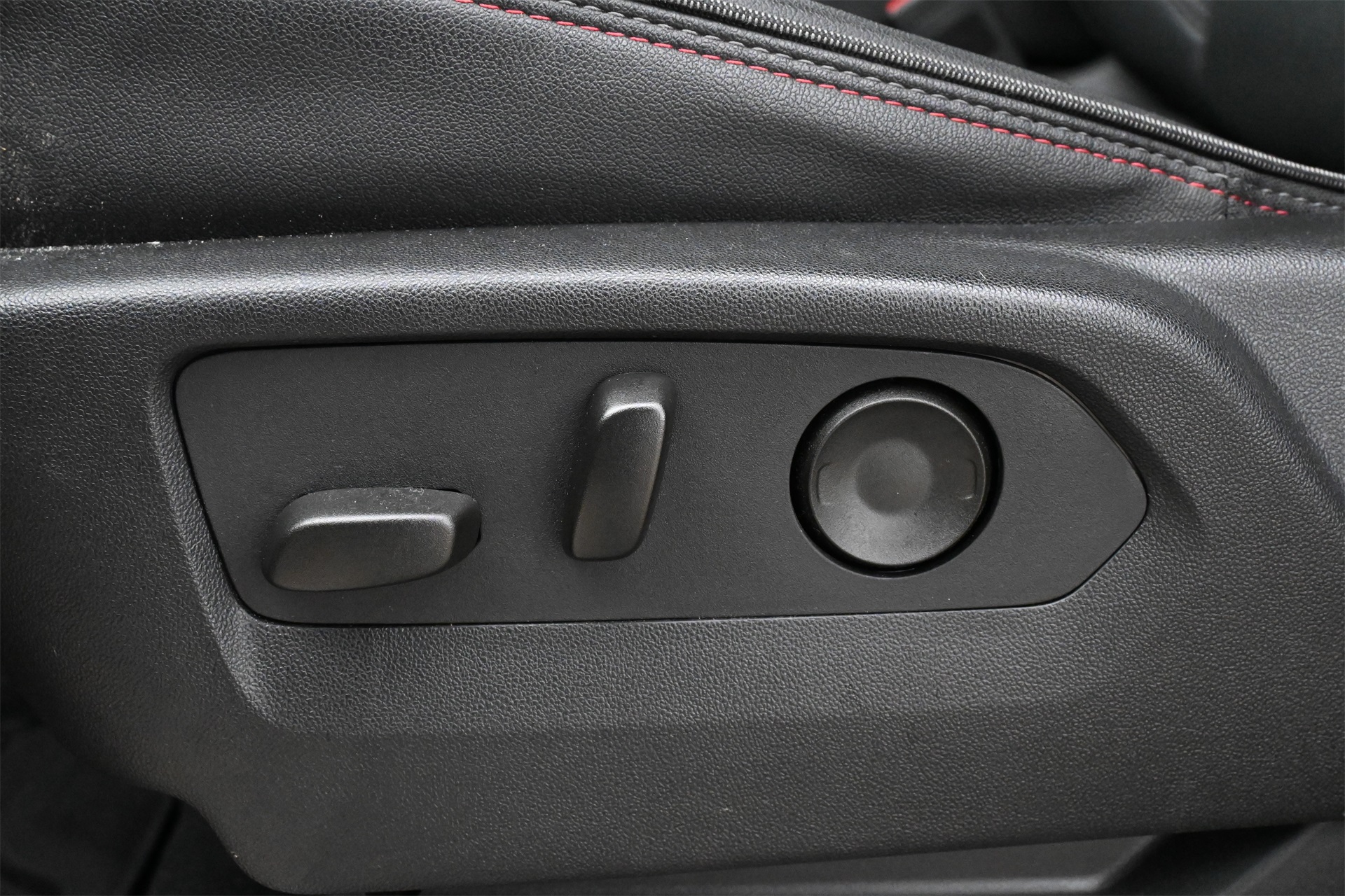 2023 Chevrolet Suburban RST White at Bayway Cadillac of The Woodlands