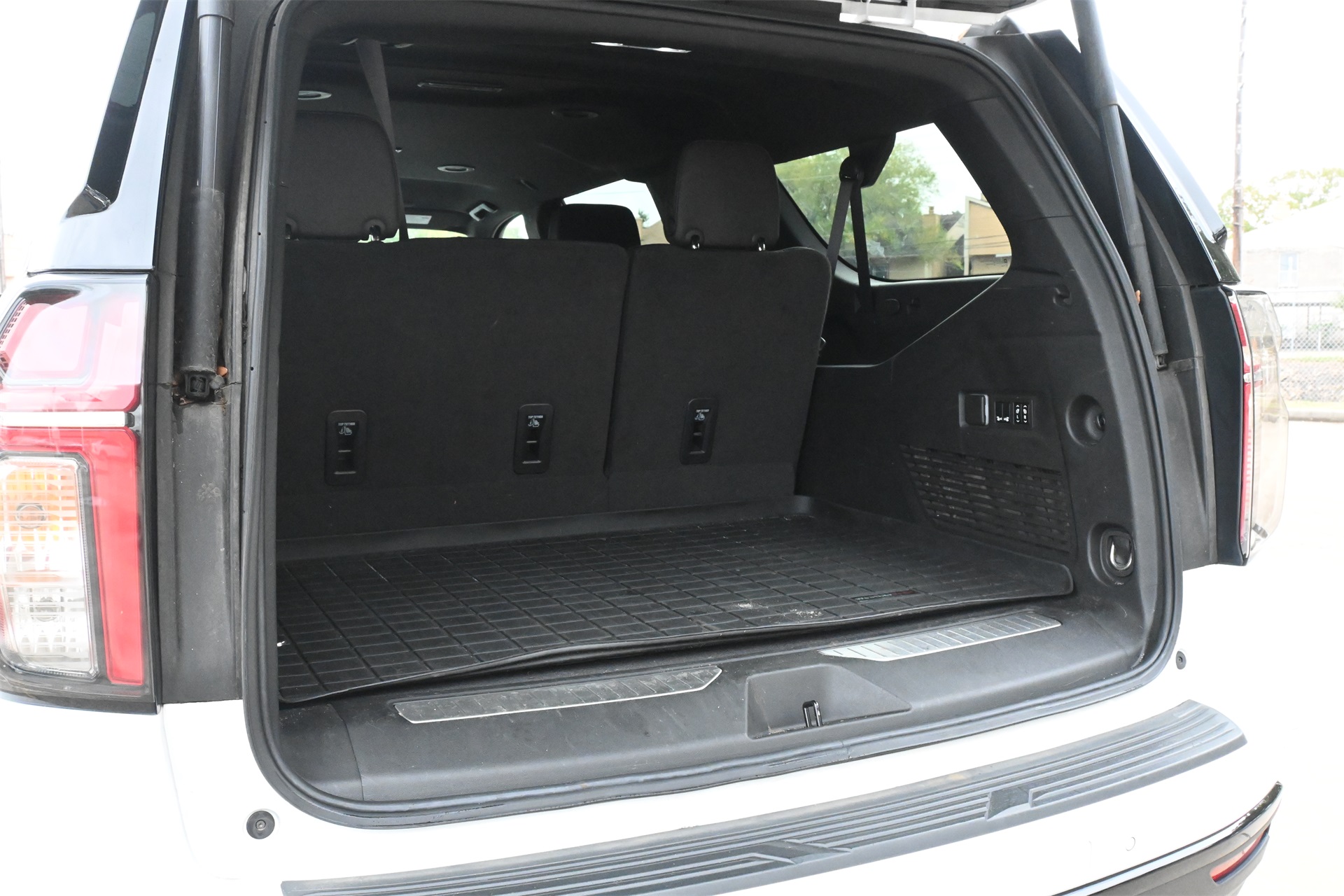 2023 Chevrolet Suburban RST White at Bayway Cadillac of The Woodlands