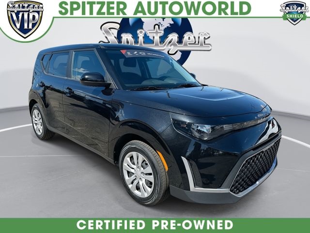 Fusion Black 2023 Kia Soul SUV / Crossover Front-Wheel Drive Continuously Variable Transmission