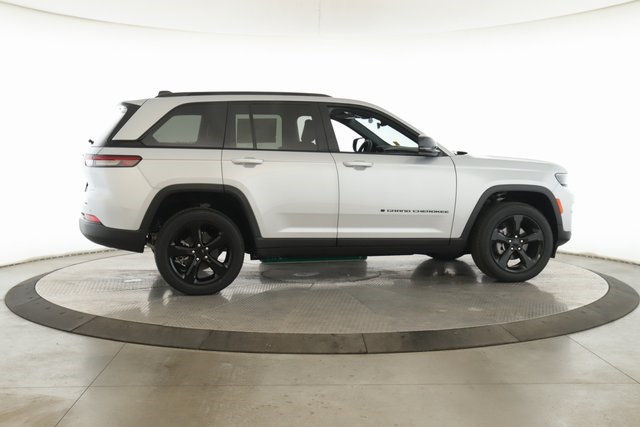 New 2025 Jeep Grand Cherokee For Sale in Findlay, OH