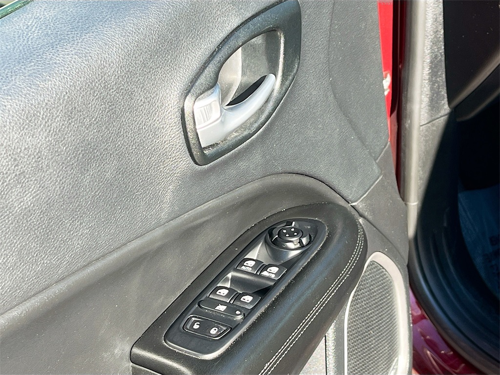 2021 Jeep Compass Altitude Red at South Houston Nissan