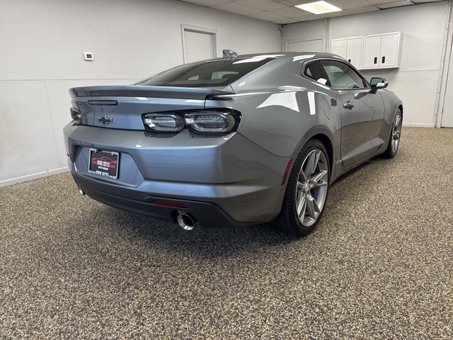 2021 Chevrolet Camaro 1LT photo 4