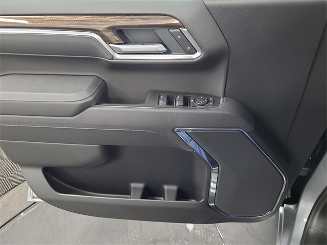 2025 – Chevrolet – Silverado 1500