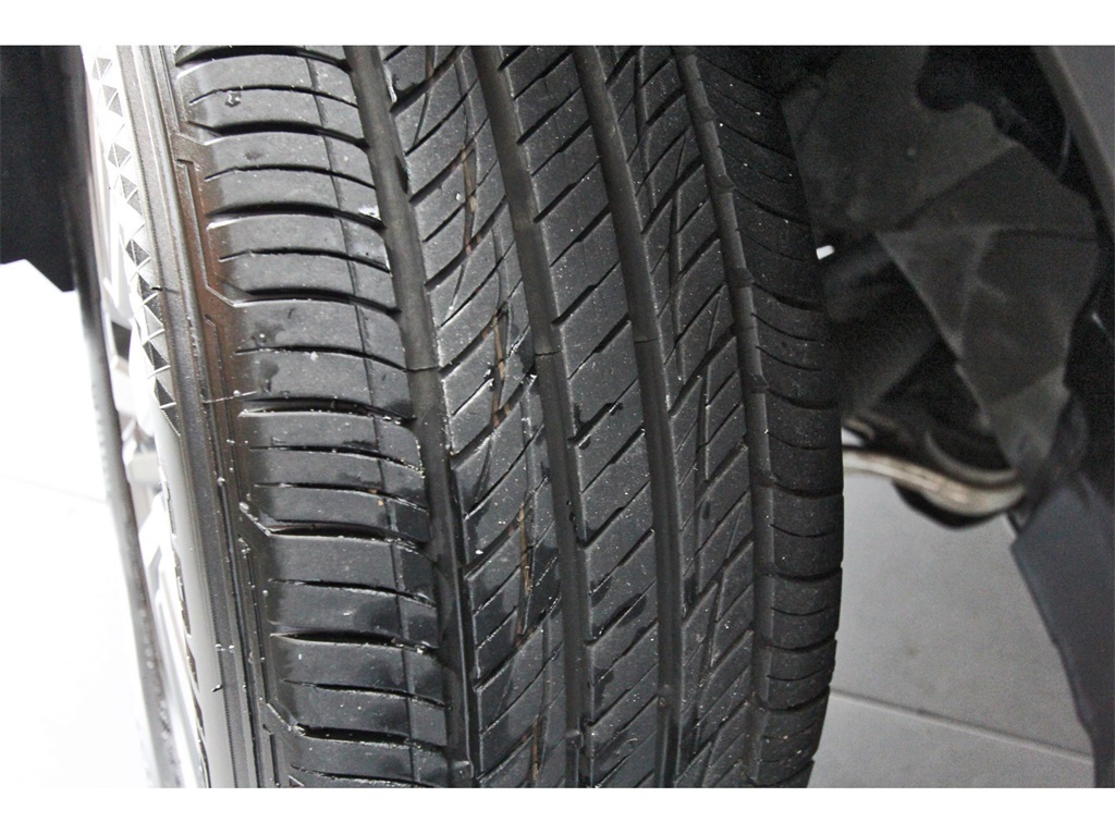 2022 Nissan Pathfinder SL Gray at Baytown Hyundai