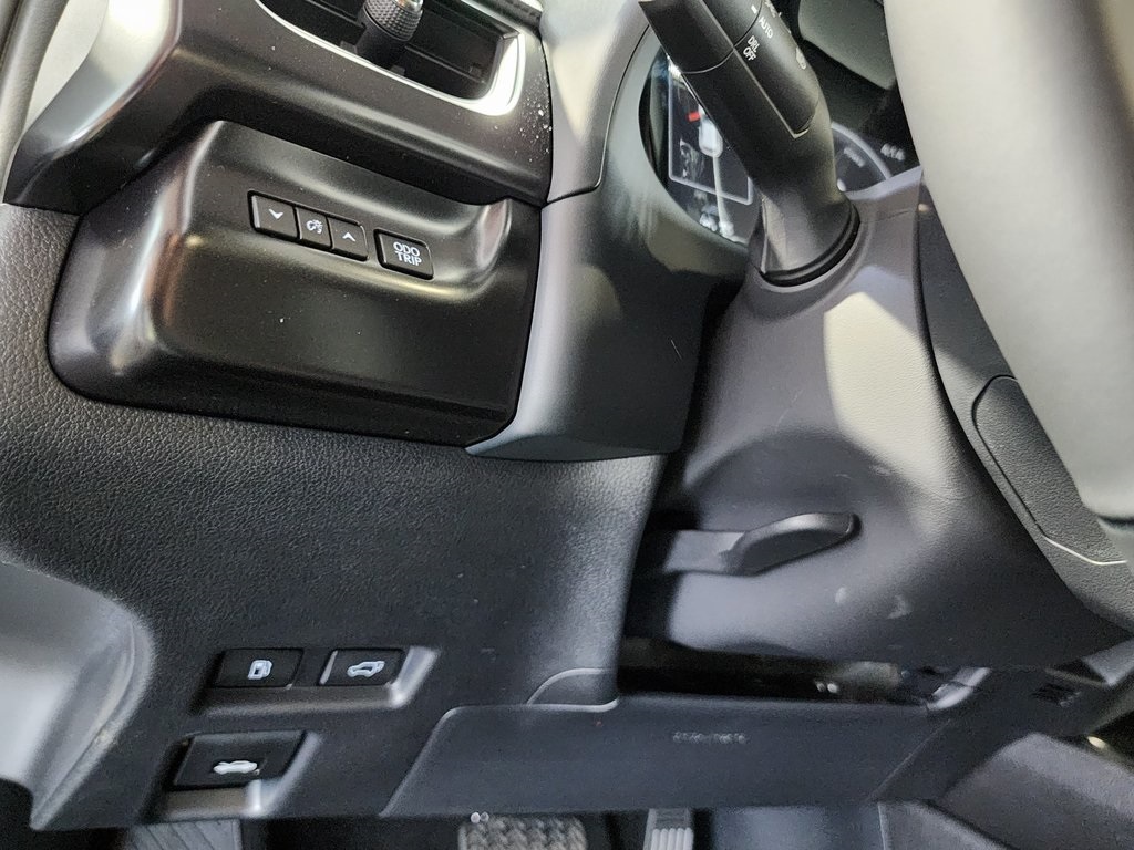 Thumbnail: 2025 Lexus UX - 14