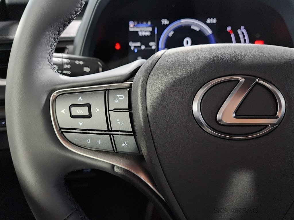 Thumbnail: 2025 Lexus UX - 16