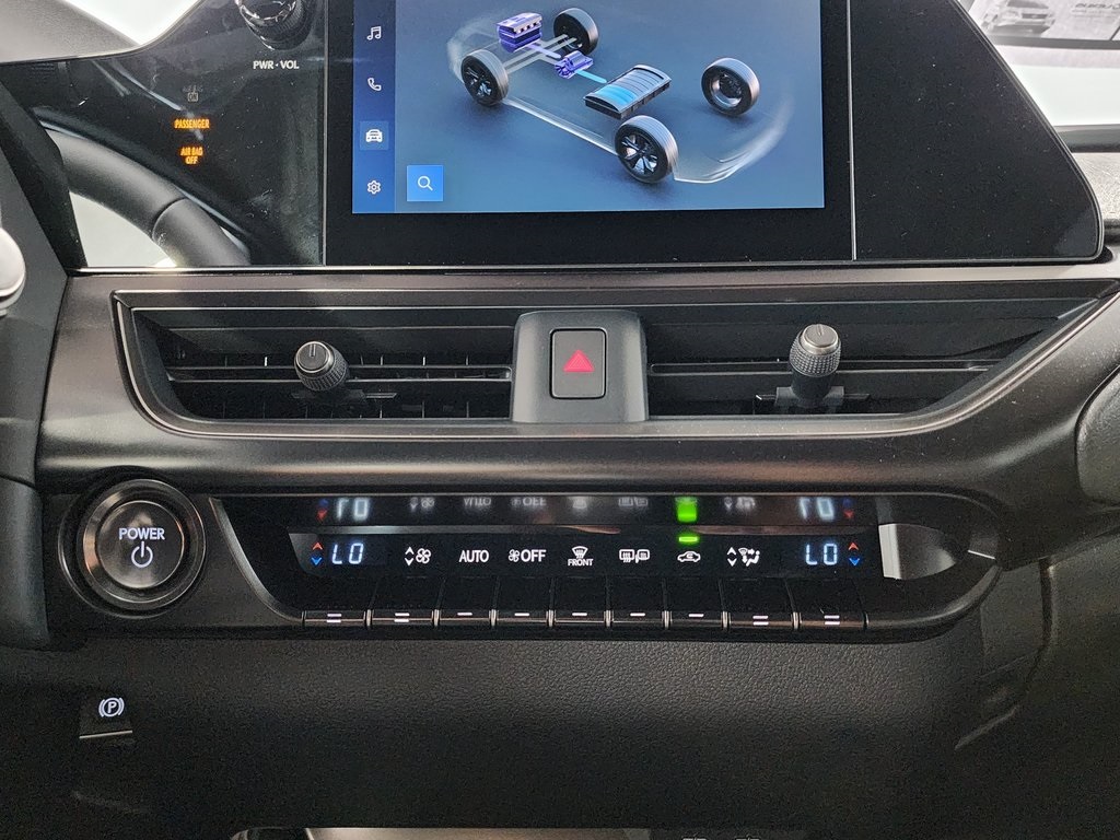 Thumbnail: 2025 Lexus UX - 22