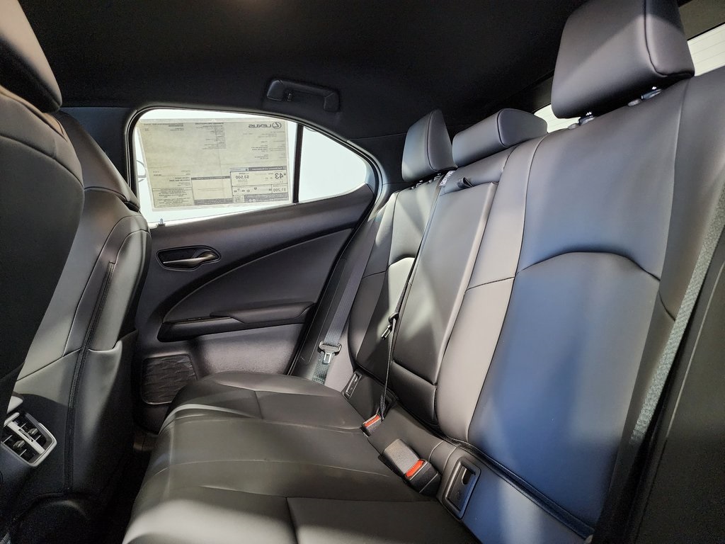 Thumbnail: 2025 Lexus UX - 27