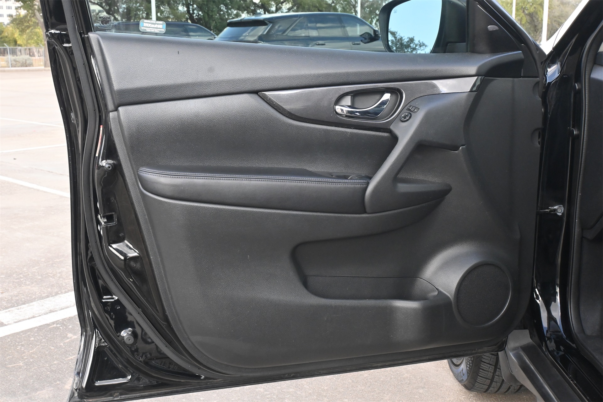 2018 Nissan Rogue SV Black at Central Houston Nissan